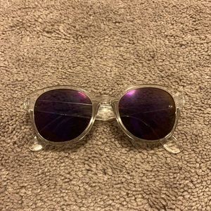 Sunglasses with clear brims